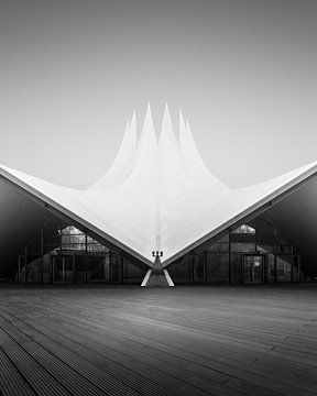 Tempodrom (z/w) van Florian Schmidt