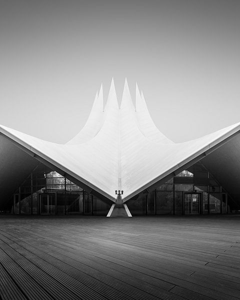 Tempodrom (b/w) par Florian Schmidt
