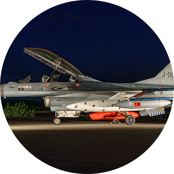 Koninklijke Luchtmacht F-16B MLU Fighting Falcon.