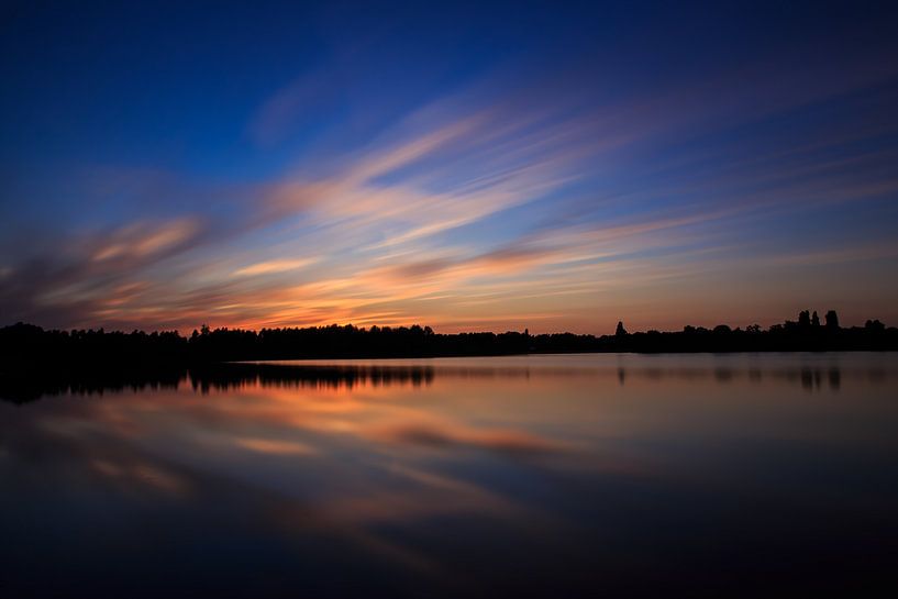 Arhemse Zonsondergang bij de Rijkerswoerdse Plassen. von Robert Wiggers