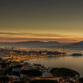 Tussen Nacht en Dageraad - Napels en Vesuvius van Teun Ruijters