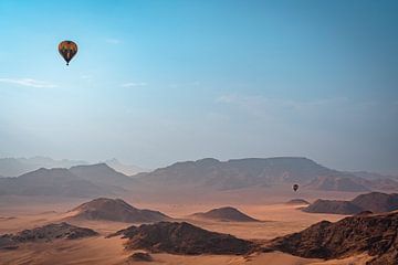 Hot air balloon flight over Namibia's Namib Desert by Patrick Groß