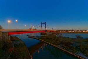 Friedrich Ebert-brug in Duisburg (7-19874) van Franz Walter