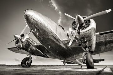 oud vliegtuig van Frank Peters
