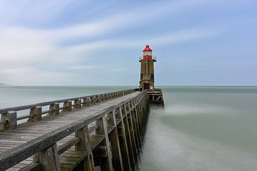 Der Leuchtturm von Fécamp - Wunderschöne Normandie von Rolf Schnepp