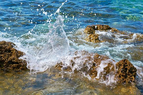Rotskust bij Porec in Kroatië