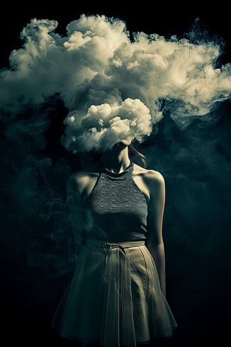 vrouw met hoofd in de wolken