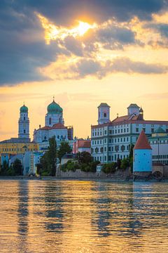 Sonnenuntergang über Passau von Martin Wasilewski