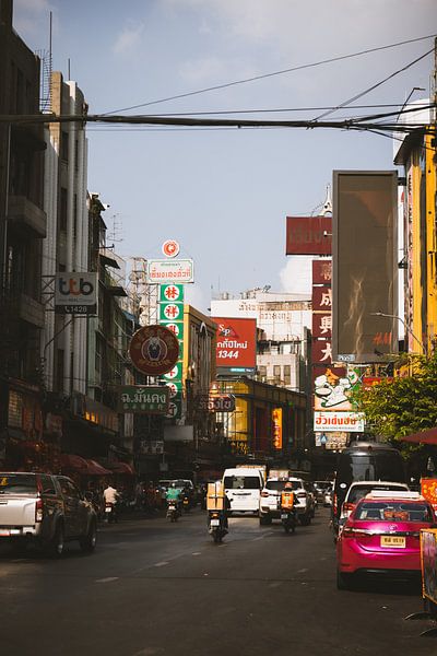 Chinatown Bangkok: A Lively Mix of Culture and Commerce by Ken Tempelers
