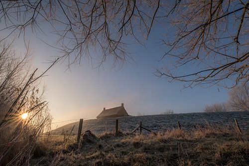 Boerderij op de dijk