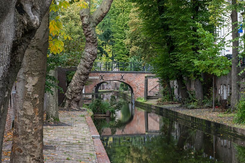 Oudegracht à Utrecht, un Oudegracht réfléchissant d'une beauté magnifique. par Patrick Verhoef