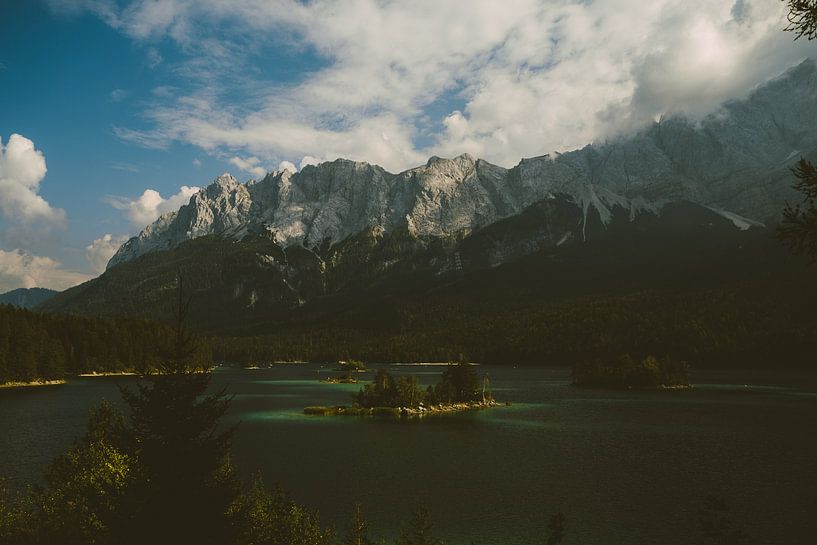 Eibsee an der Zugspitze von Swittshots