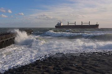 Westkapelle bij storm van Eddy Kievit