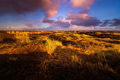 Avond valt over de Duinen van Katwijk