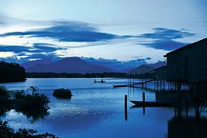 Blaue Meditative Abendstimmung in Vietnam