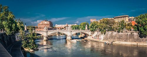 Brug over de Tiber, Rome. Panoramafotografie
