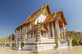 Wat Suthat Thepwararam temple by Travel Tips and Stories