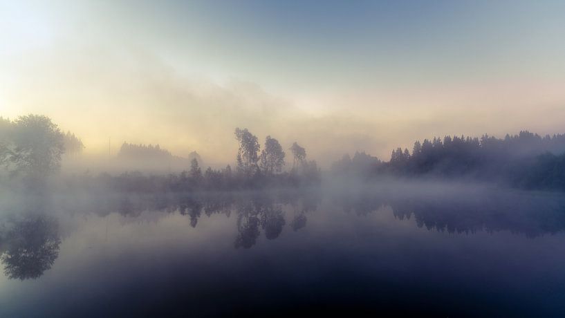 The Fog over the Pond von Christian Deike