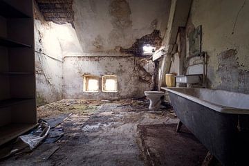 verlassenes Badezimmer