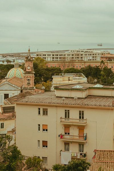 City by the sea by Simona Lamberti