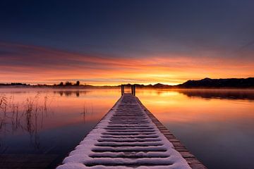 Der Staffelsee im Glanz der aufgehenden Sonne von Christina Bauer Photos