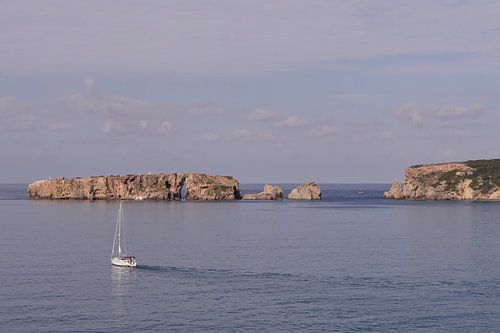 Travel picture sailboat in Pylos