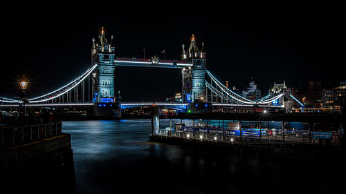 Tower Bridge bij nacht
