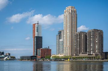 Rotterdam Kop van Zuid Skyline: Blick auf den Wilhelminapier (Farbe) von Rick Van der Poorten