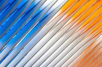 Blau, weiß und orange abstrakt