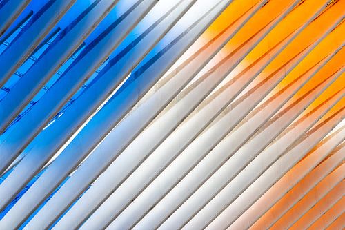 Blauw, wit en oranje abstract