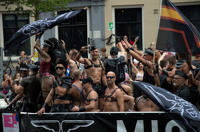 Gay Parade Amsterdam Feest van Henk Adriani