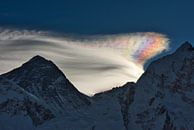 Wolkenpracht tussen Mount Everest en Nuptse van Peter Slagboom thumbnail