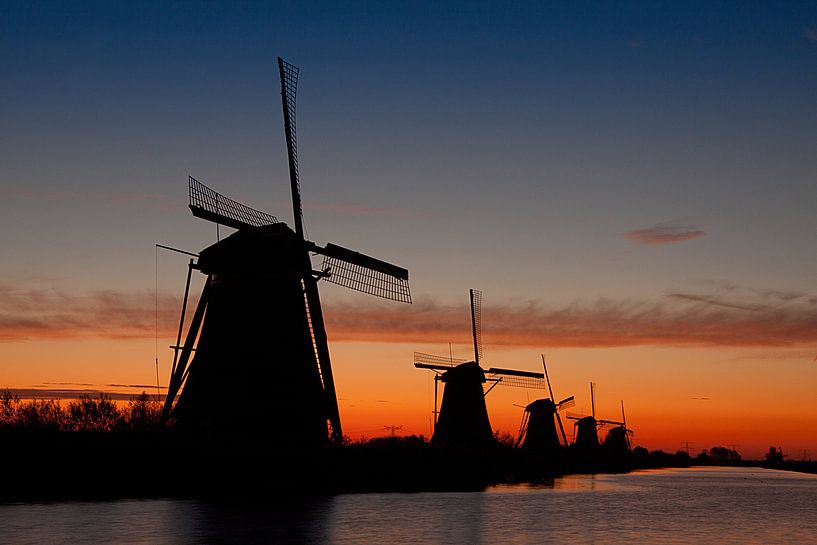 Kinderdijk just before sunrise by Halma Fotografie