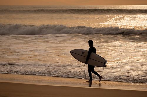 Surfer Dude von Denis Feiner