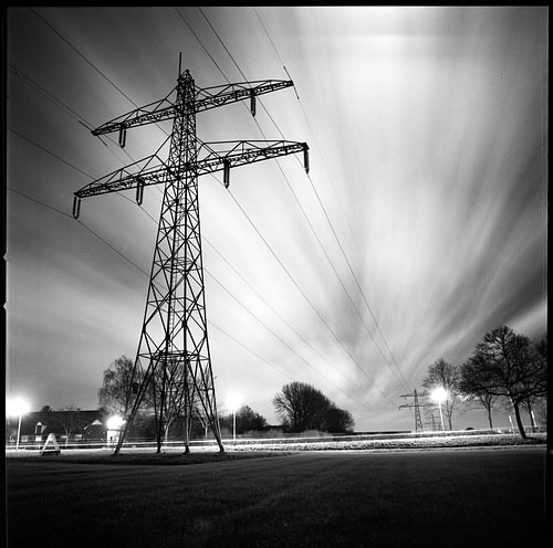 High-voltage pylon