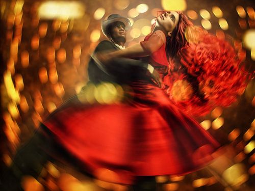 Dance full of passion in close-up by Arjen Roos