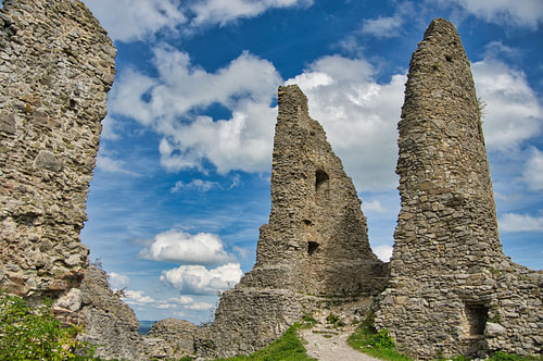 Les ruines du château de Hohenfreyberg dans l'Oberallgäu