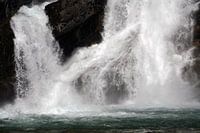 Waterval van smeltwater in Canada