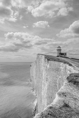De vuurtoren Belle Tout langs de krijtkust in Eastbourne, Engeland