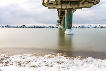 Winter an der Küste der Ostsee in Wustrow auf dem Fischland-Darß von Rico Ködder