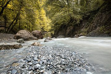 Rivière de montagne sur Steffie van der Putten