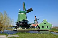 Windmill 'De Gekroonde Poelenburg' by Frank's Awesome Travels thumbnail