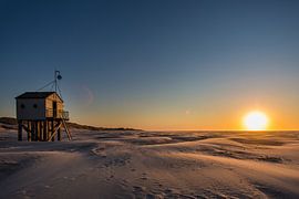 Sonnenuntergang am Ertrinkungshaus auf Terschelling - schönes Foto am Strand von Lydia