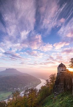Lilienstein met Elbe-vallei en Friedrichsburg op de vesting König van Uwe Naumann