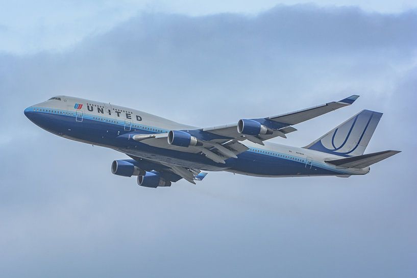 Boeing 747-400 de United dans l'ancienne livrée de United. par Jaap van den Berg