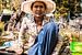 Porträt einer burmesischen Frau, die auf einem Markt in der Nähe von Rangoon (Rangoon), Myanmar (Bur von Michiel Dros