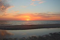 Sonnenuntergang mit Spiegelung bei Westerland auf Sylt