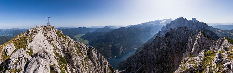 Mountain panorama from the top by Coen Weesjes