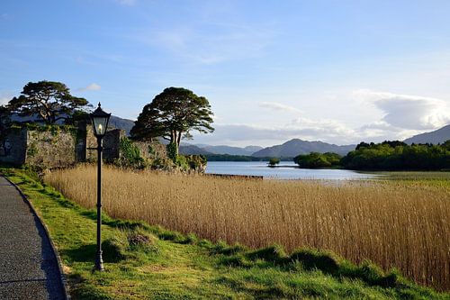 Wandelen naar het kasteel van Castlelough