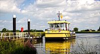 Voetgangerspont bij Ameide aan de Lek in de Alblasserwaard